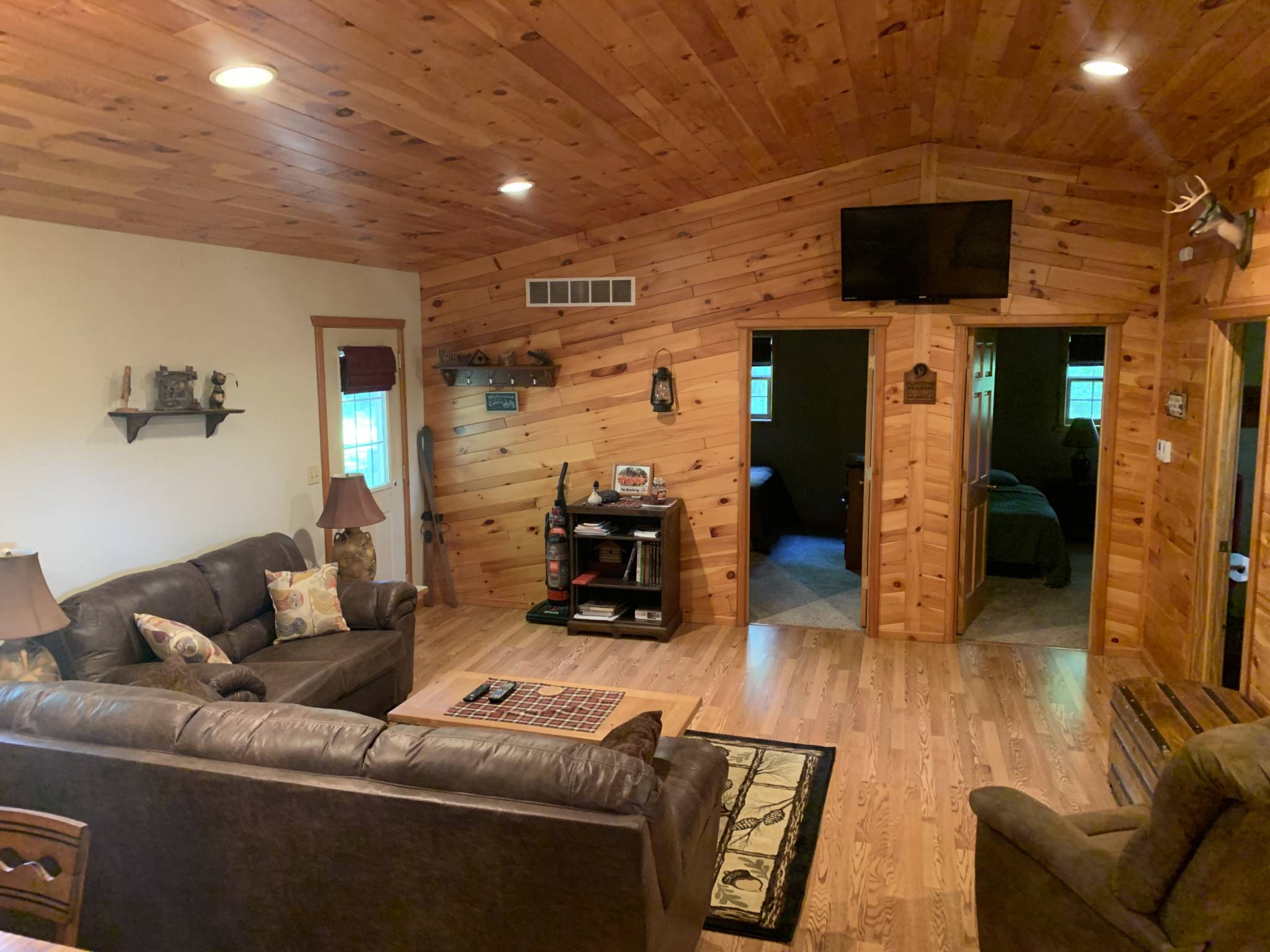 Cabin Arpin Cranberry Campground & Cabin